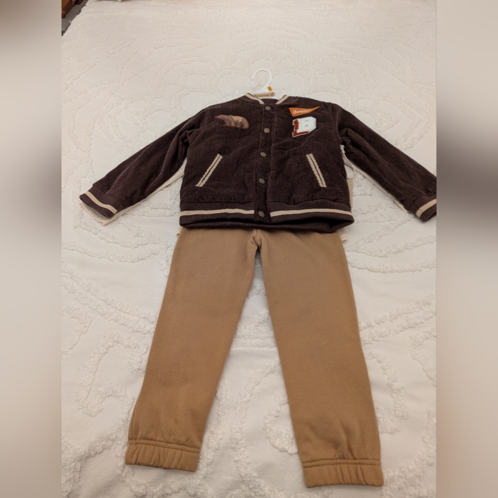 NEW Bearpaw 4T Boys 3 Piece Outfit Set Brown and Tan Jacket Sweatpants And Top
